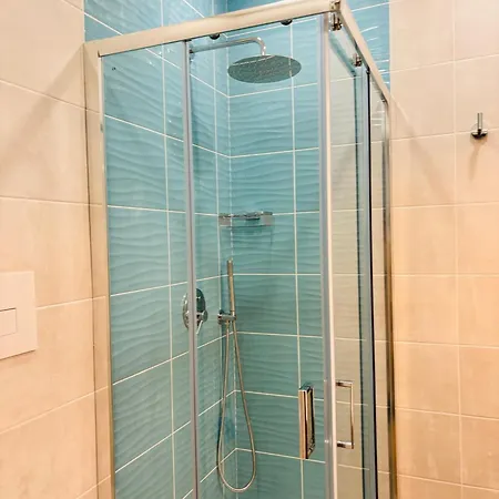 La Da Esther Apartament *